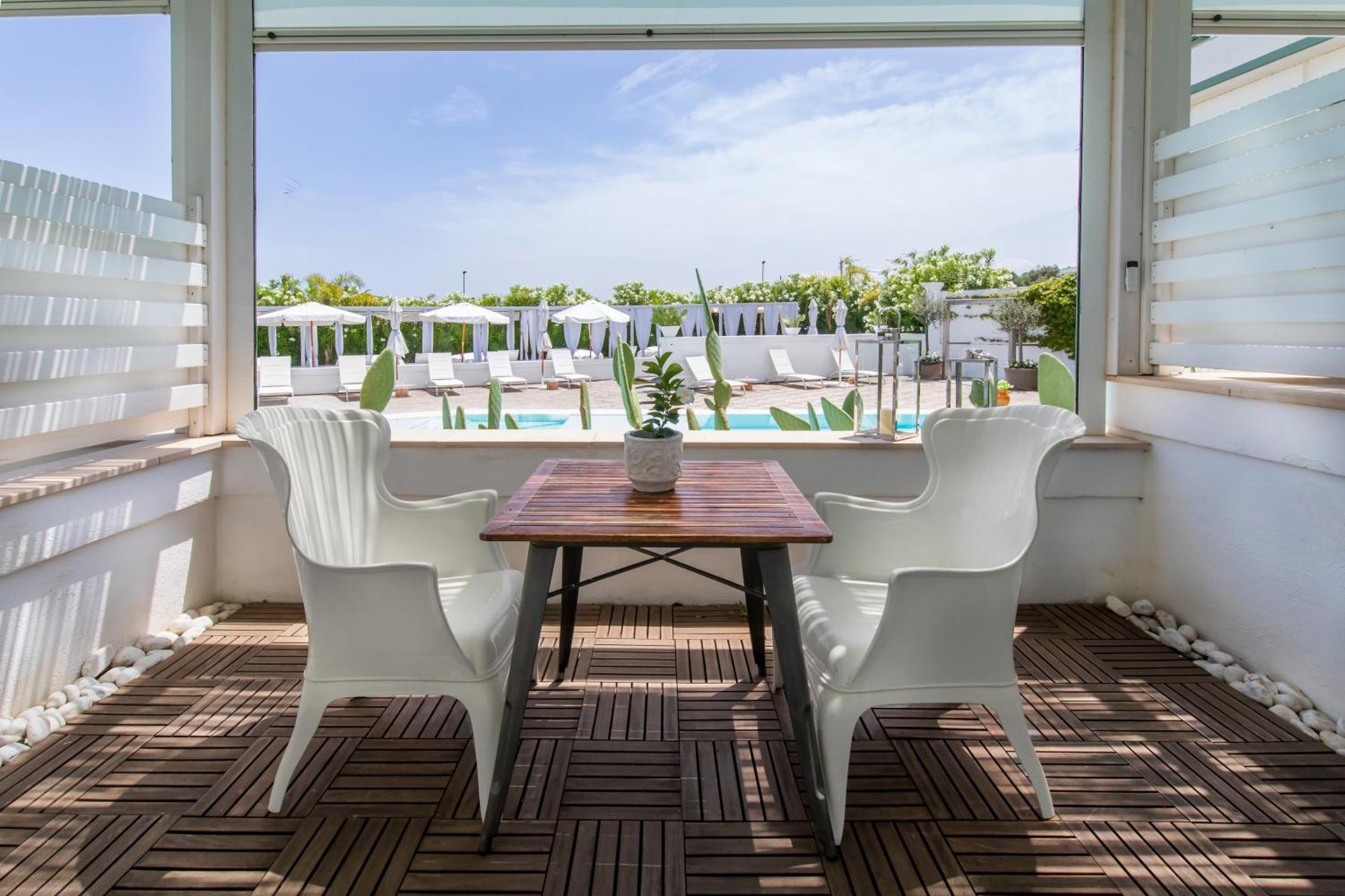 Bianco Riccio Suite Hotel Savelletri Exteriör bild