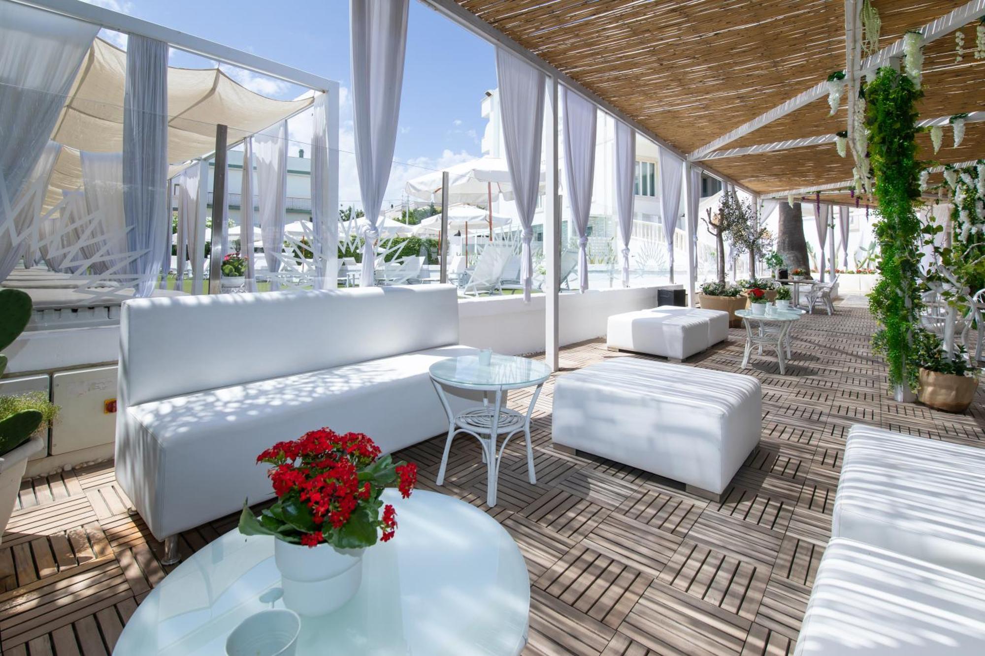Bianco Riccio Suite Hotel Savelletri Exteriör bild