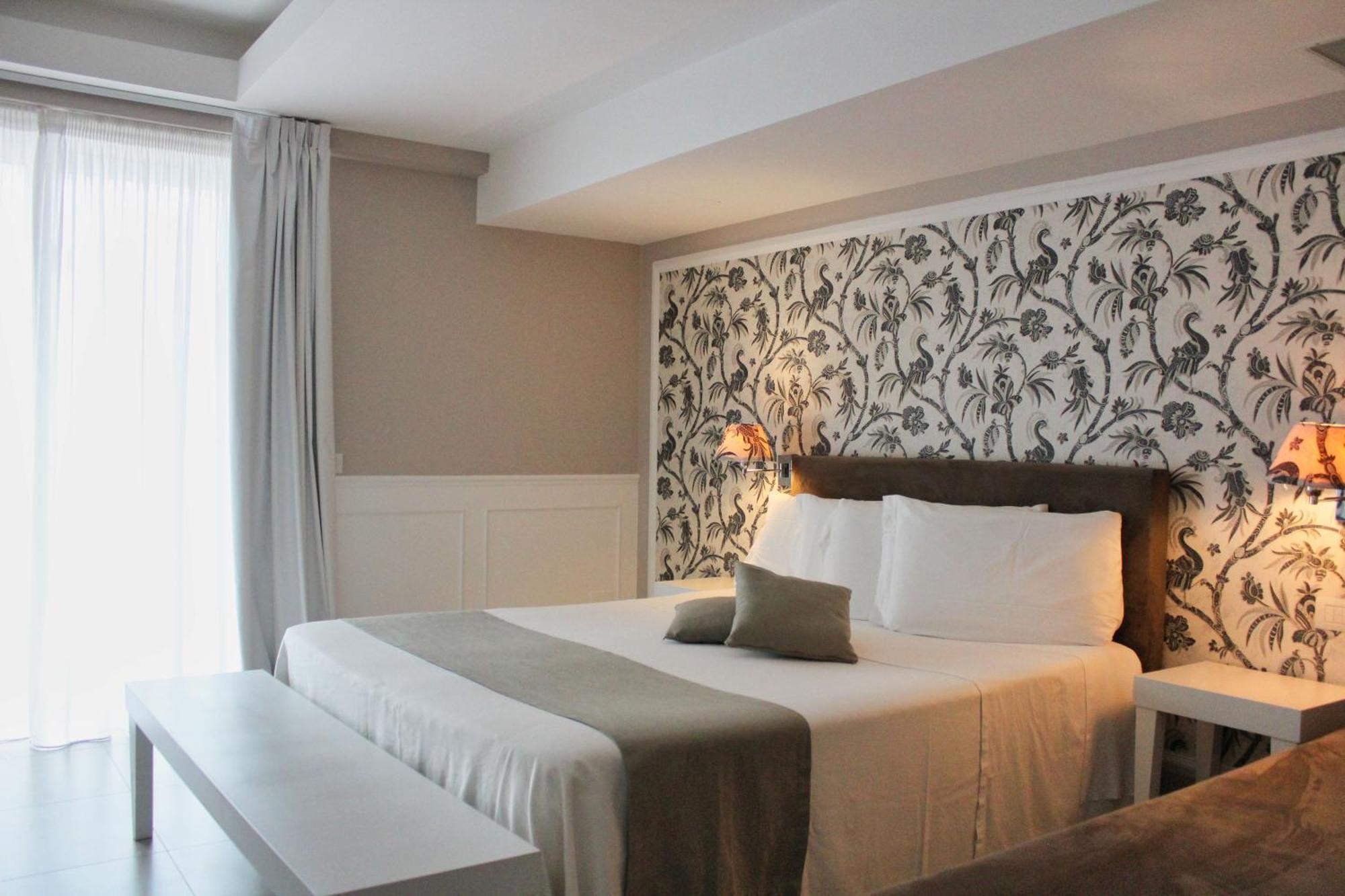 Bianco Riccio Suite Hotel Savelletri Exteriör bild